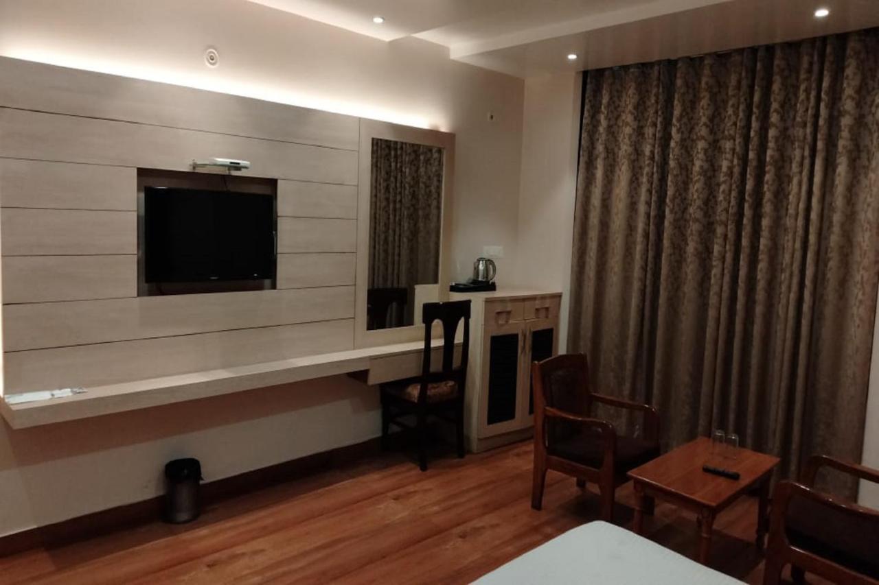 Hotel Park Regency Gorakhpur Ngoại thất bức ảnh