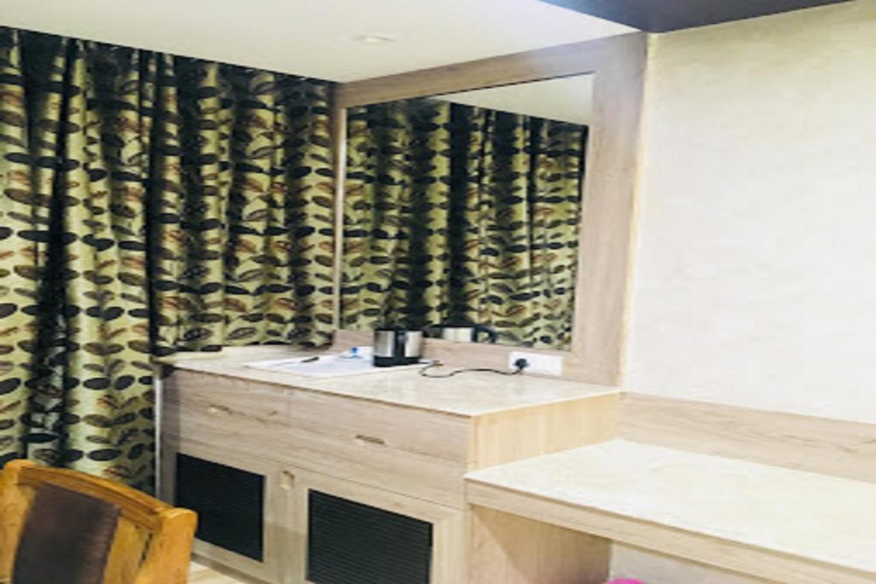 Hotel Park Regency Gorakhpur Ngoại thất bức ảnh